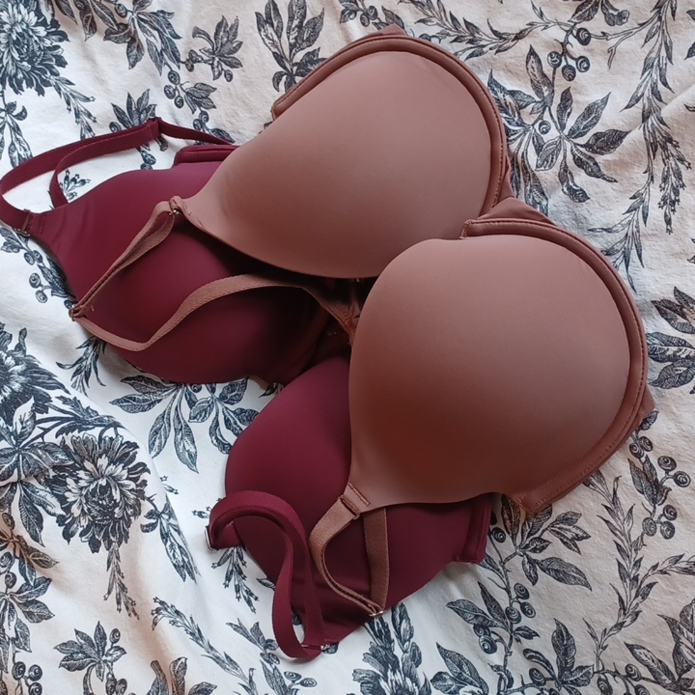 2 Soma Bras 32DD - 1 Racerback Bra
